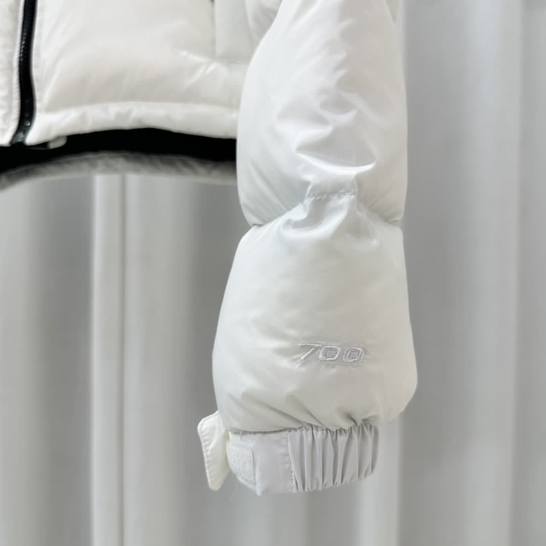 The North Face Nuptse Short Down Jacket NF0A5GGE
